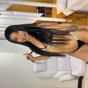 Model - Juli Valencia roleplay