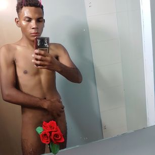 Model - Dylan Manuel Latinos