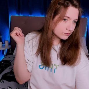 Model - Tara R nonude