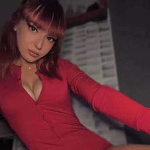 Model - Lilith blowjob