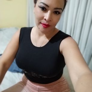 Model - Juliah Belle MILF