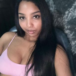 Model - jeysweet latina