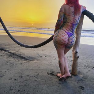 Model - medakawaii squirt