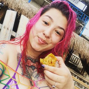 Model - medakawaii girlfriend