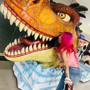 Model - medakawaii girlfriend