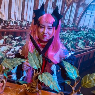 Model - medakawaii feet