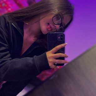 Model - Peyton petite