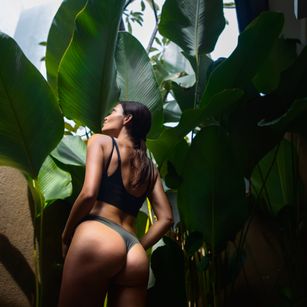 Model - Mika_Monty Girlexperience