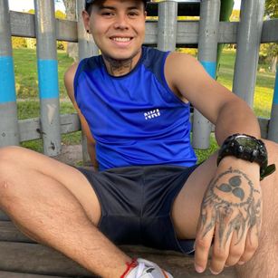 Model - Julian Flame anal