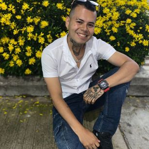 Model - Julian Flame bigcock