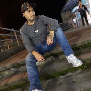 Model - Julian Flame cei