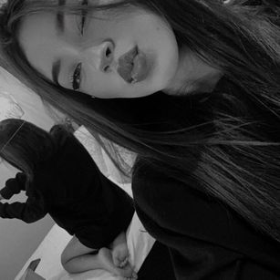 Model - Coral Jones roleplay