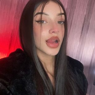 Model - Coral Jones roleplay