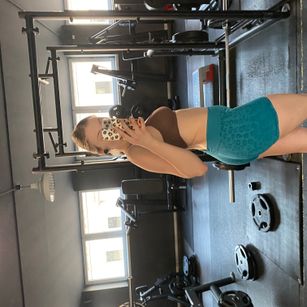 Model - miss Angelina JOI