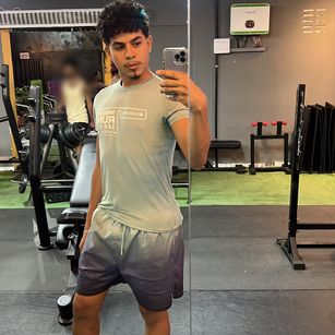 Model - Lorenzo Moreau Quente