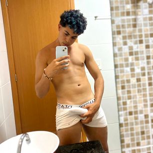 Model - Lorenzo Moreau Dominante