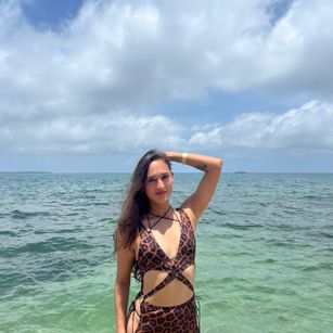 Model - Sylvie Gomez cei