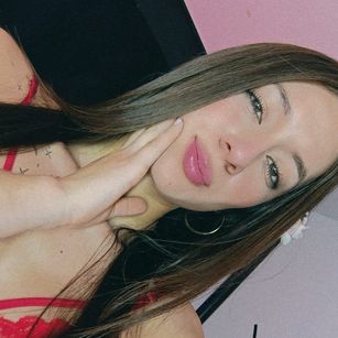 Model - Mara Rodriguez heels