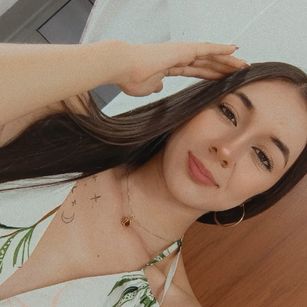 Model - Mara Rodriguez petite