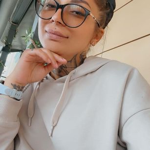 Model - Adelle Russo anal