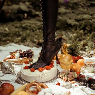 Model - Priestess Anam Cara feet