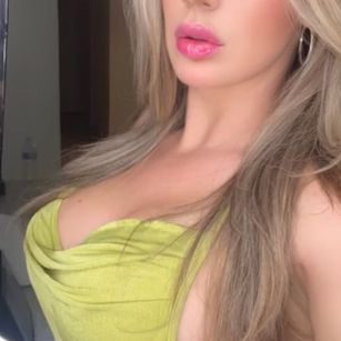 Model - Jenifer bigass