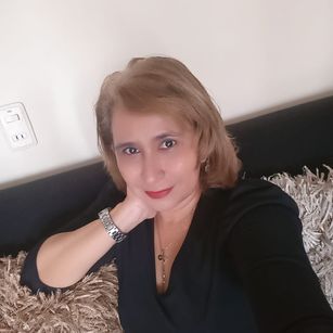 Model - KiaraLovely PRETTY