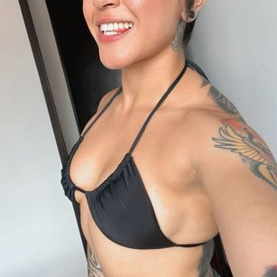 Model - Cleo denil slave