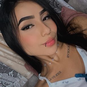 Model - Mia Jade Nude