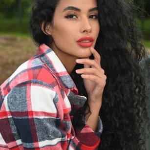 Model - Mia Nix sexy