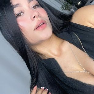 Model - Lexxiee Haze young