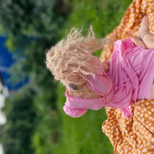 Model - melissaausters skinny