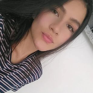 Model - LiaMoretti latina