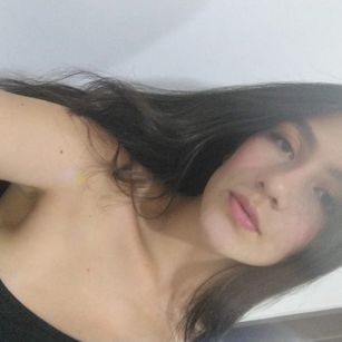 Model - LiaMoretti girl