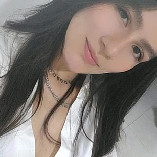 Model - LiaMoretti girl