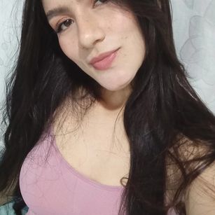 Model - LiaMoretti joi