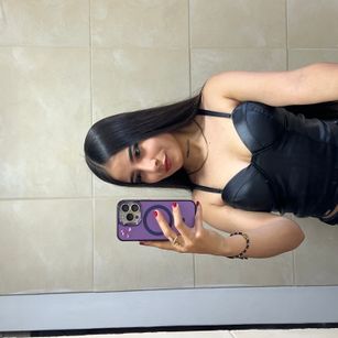 Model - Allice Winter cei