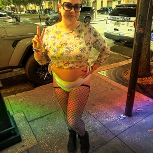 Model - Savanna Star Milf