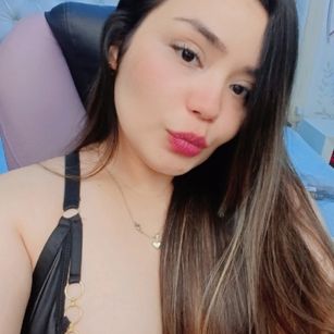 Model - CrystalByrne couple