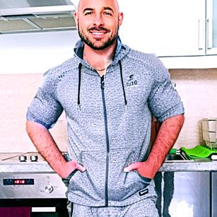 Model - WikiBitch couple