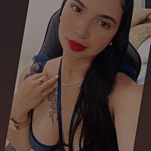 Model - Linda Torres dildo