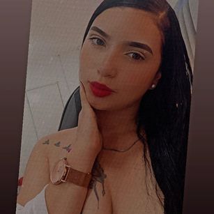 Model - Linda Torres cute