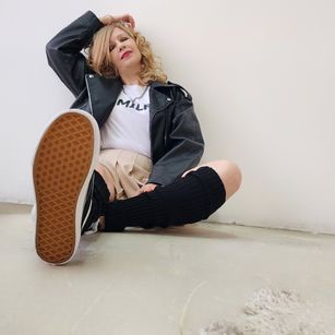 Model - Milena Whity cum