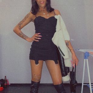 Model - SassyKylie trans