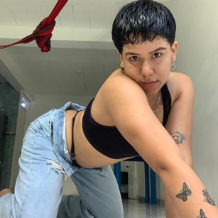 Model - Miaguerrero juegoderoles