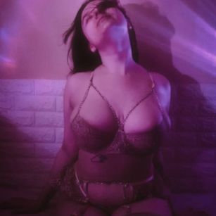 Model - kimmy natural