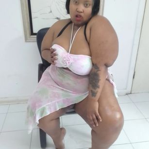 Model - ChubbyChickxxx BLOWJOB