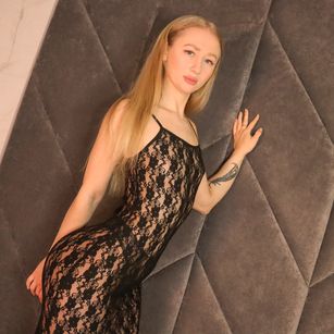 Model - Victoria Lovense