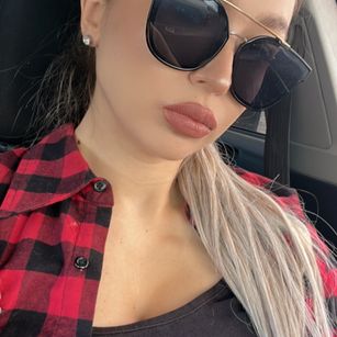 Model - Goddes_Lea feet