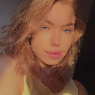 Model - Steve and Emi bigtits